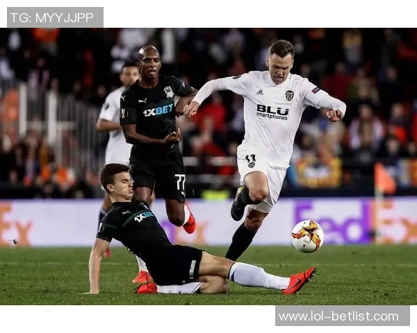 欧联杯焦点战：尤文图斯与国米战平引发全场热议战术解析